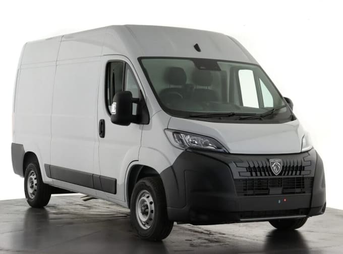 2025 Peugeot Boxer