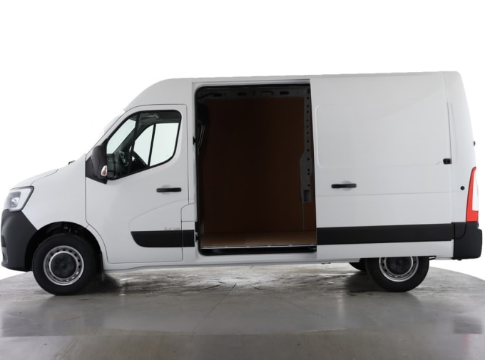 2024 Renault Master