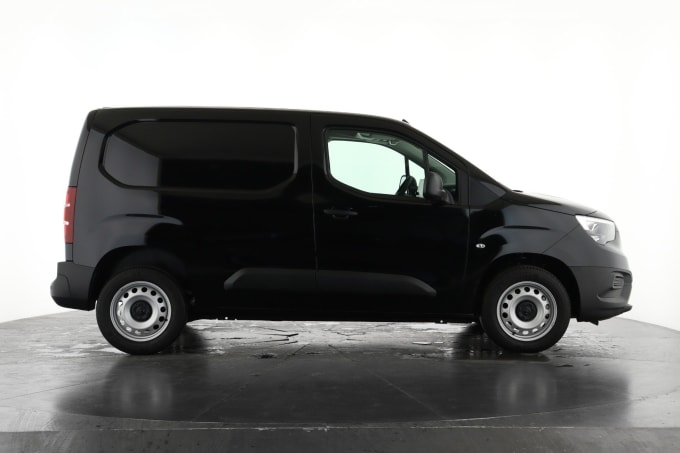 2024 Vauxhall Combo