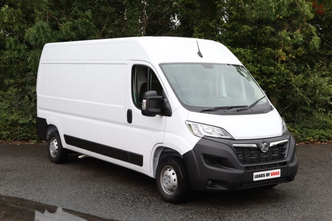 2025 Vauxhall Movano