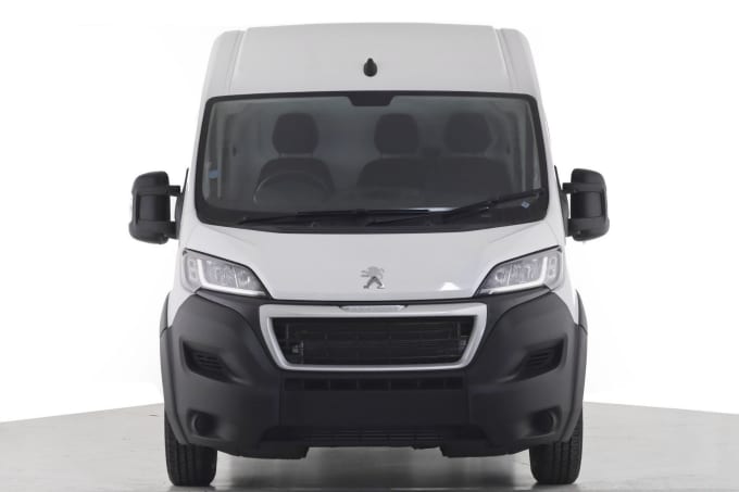 2025 Peugeot Boxer