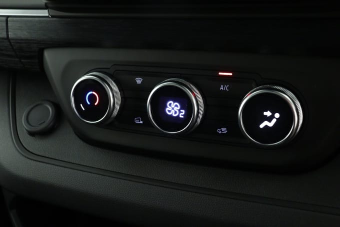 2025 Renault Trafic