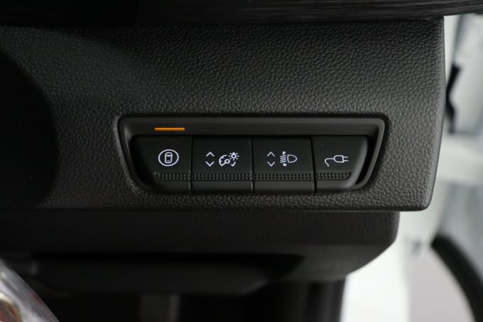 2025 Renault Trafic