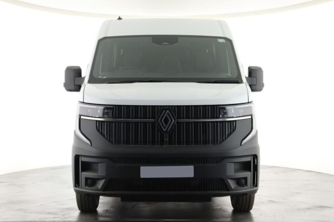 2025 Renault Master