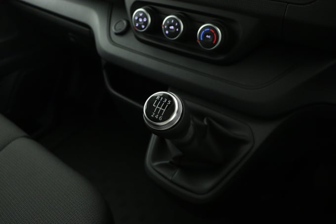 2025 Renault Trafic