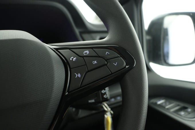 2025 Renault Trafic