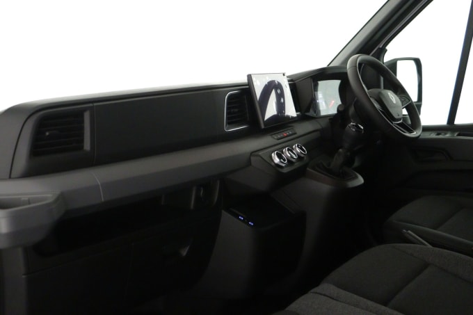 2025 Renault Master