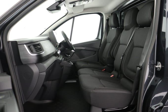 2025 Renault Trafic