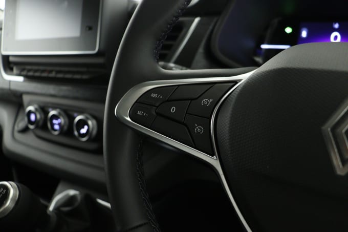 2025 Renault Trafic