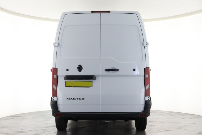 2025 Renault Master