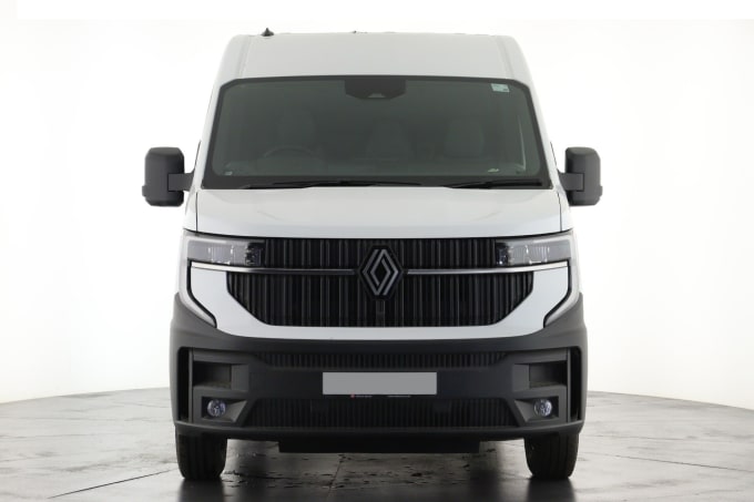 2025 Renault Master
