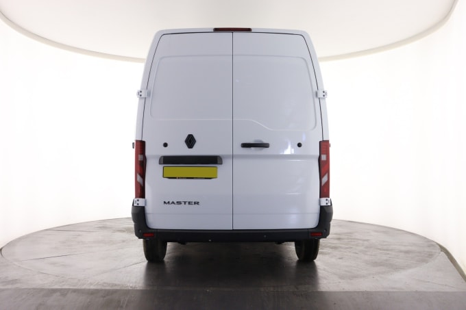 2025 Renault Master