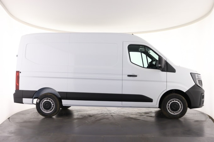 2025 Renault Master