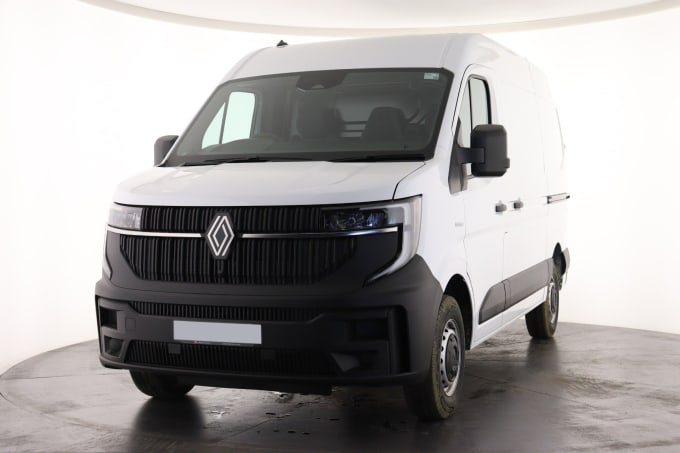 2025 Renault Master