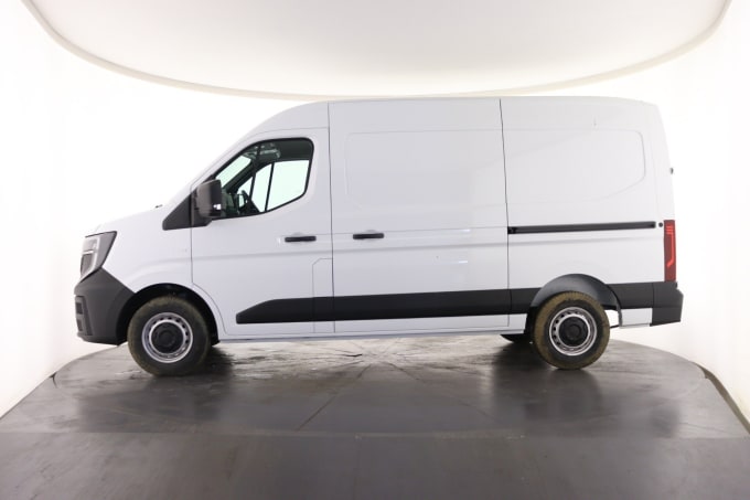 2025 Renault Master