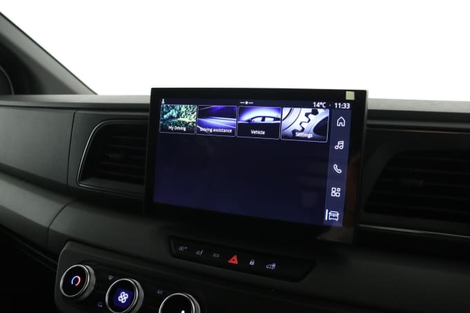 2025 Renault Master