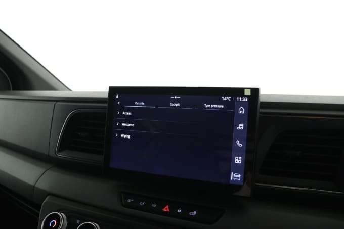 2025 Renault Master