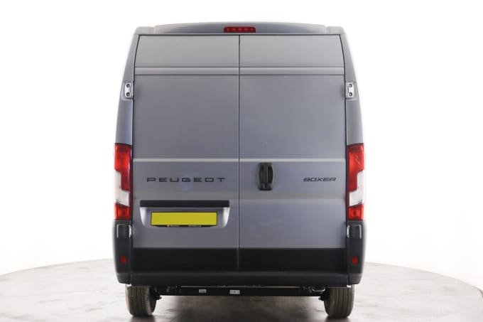 2025 Peugeot Boxer