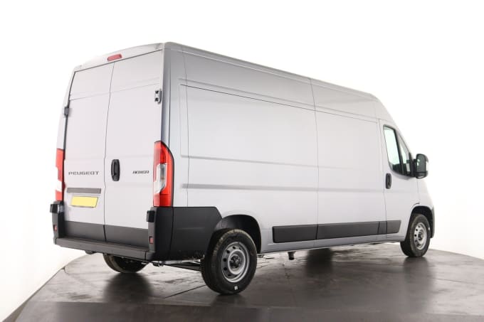 2025 Peugeot Boxer