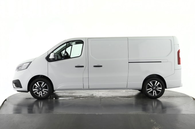 2025 Renault Trafic