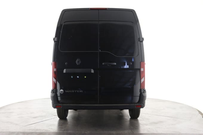 2025 Renault Master
