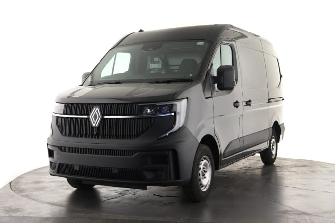 2025 Renault Master