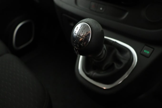 2017 Vauxhall Vivaro