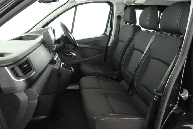 2025 Renault Trafic