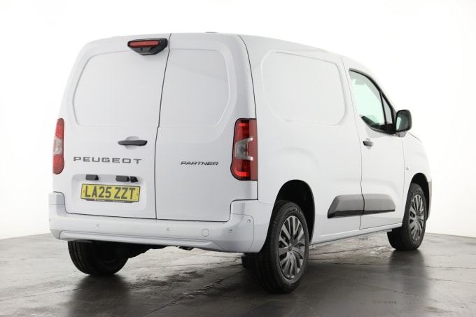 2025 Peugeot Partner