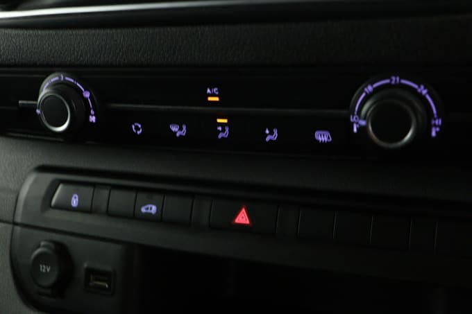 2019 Vauxhall Vivaro
