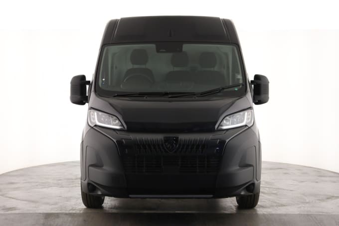 2025 Peugeot Boxer