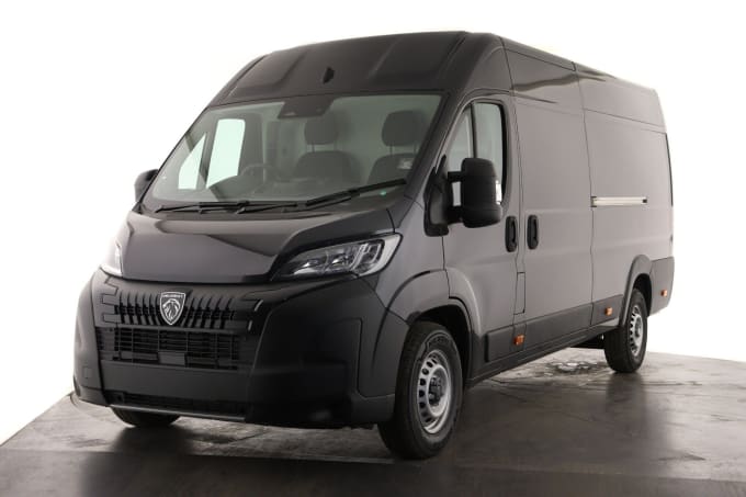 2025 Peugeot Boxer