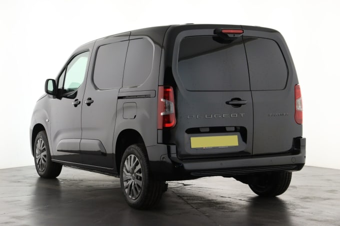 2025 Peugeot Partner