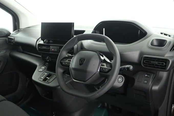 2025 Peugeot Partner