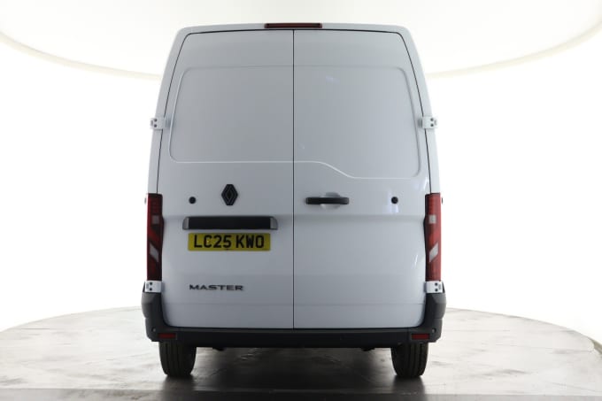 2025 Renault Master
