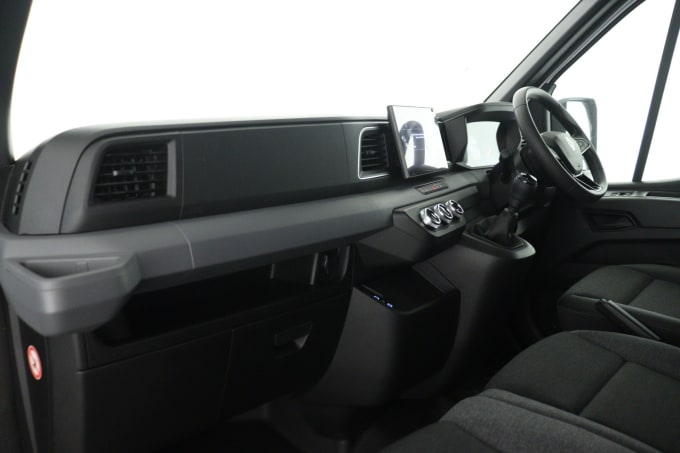 2025 Renault Master
