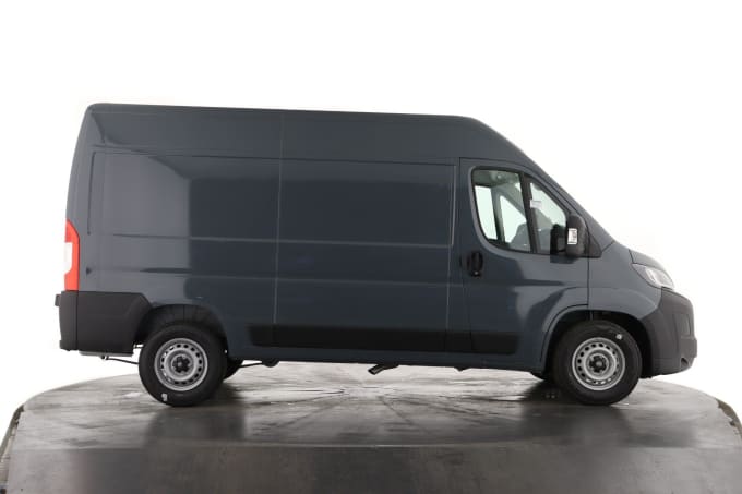 2025 Peugeot Boxer