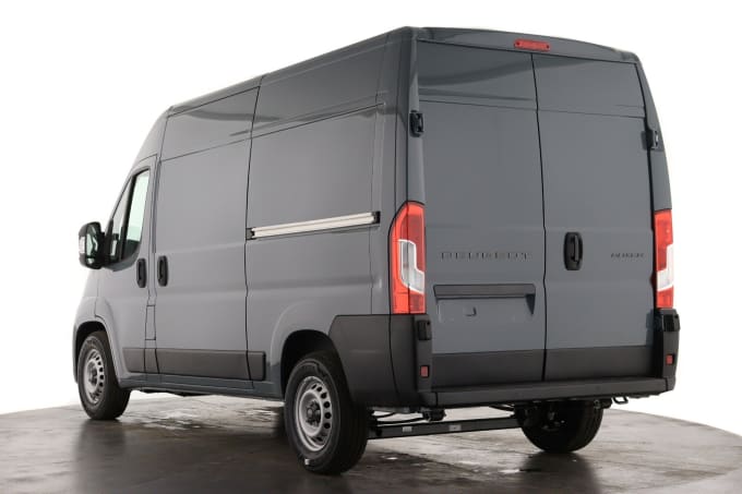 2025 Peugeot Boxer