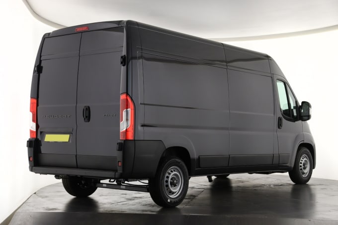 2025 Peugeot Boxer