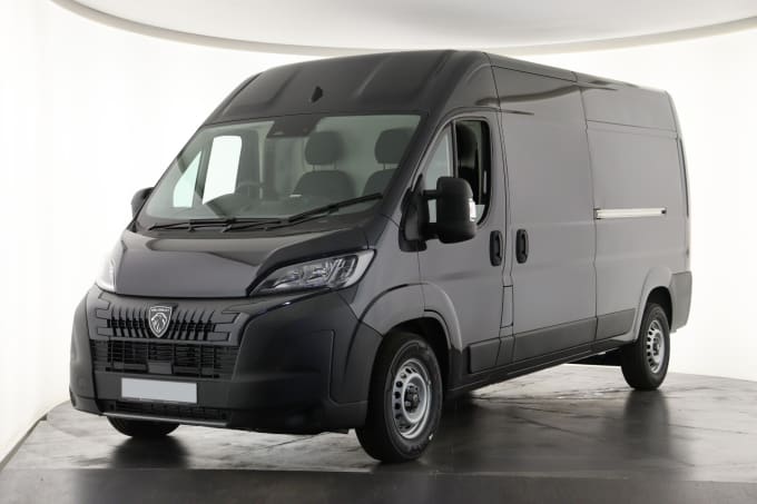 2025 Peugeot Boxer