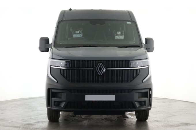 2025 Renault Master