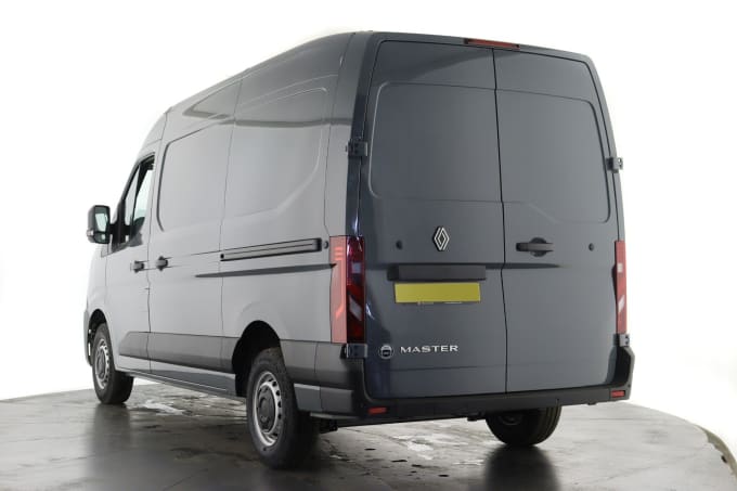 2025 Renault Master