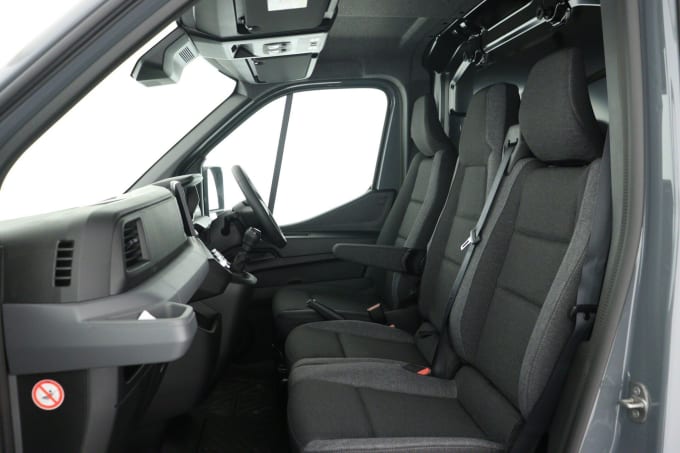 2025 Renault Master