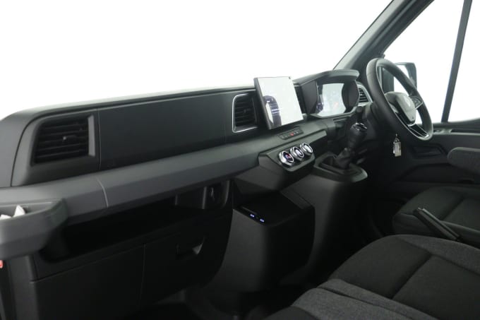 2025 Renault Master