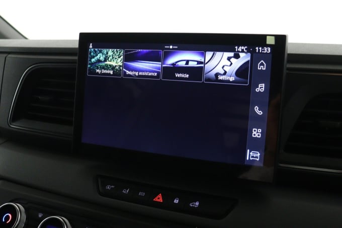2025 Renault Master