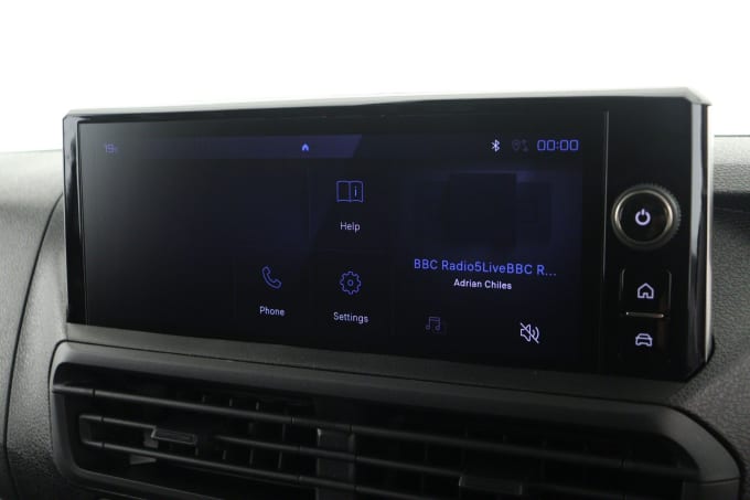2025 Peugeot Expert