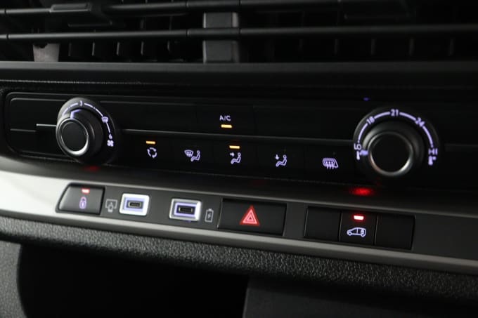 2025 Peugeot Expert