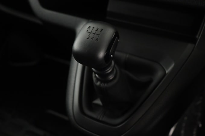 2025 Peugeot Expert