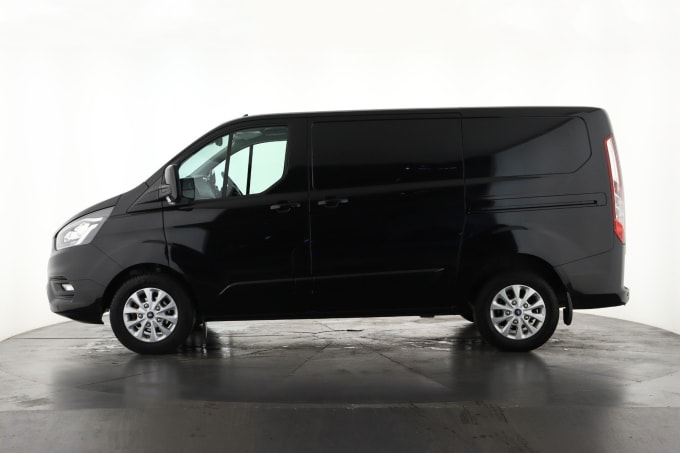 2023 Ford Transit Custom