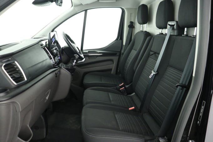2023 Ford Transit Custom